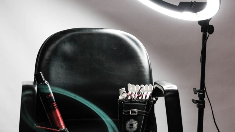 Krzesło kosmetyczne – w jakie zainwestować do swojego salonu?